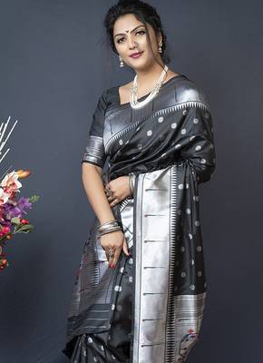 Black silk blend saree with silver zari booti & traditional floral pallu 3