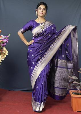 Violet banarasi silk blend saree with silver zari border & woven pallu 1