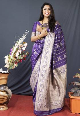 Purple banarasi silk blend saree with zari border & woven pallu 1