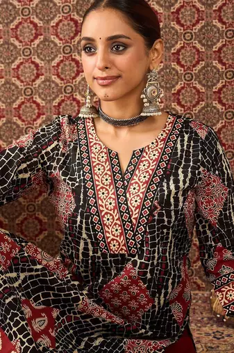 Women Ethnic Motif Printed Pure Cotton Straight Kurta Trousers Set