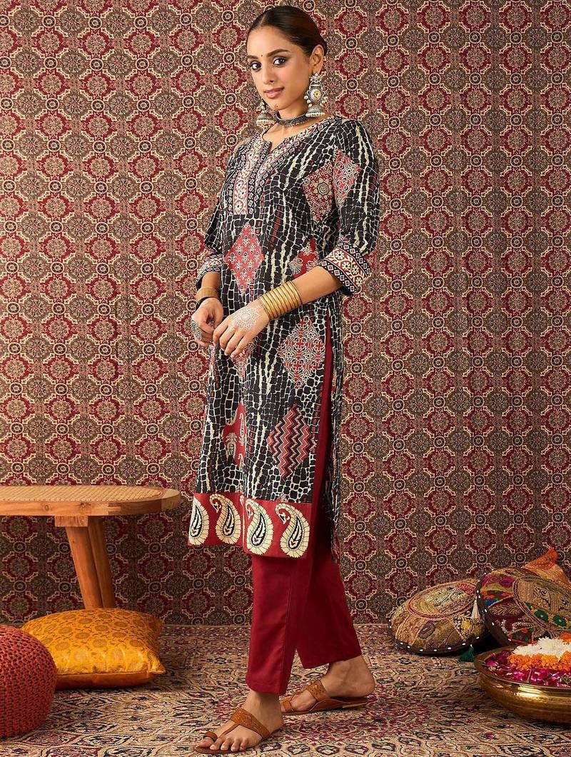 Women Ethnic Motif Printed Pure Cotton Straight Kurta Trousers Set