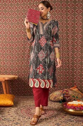 Women Ethnic Motif Printed Pure Cotton Straight Kurta Trousers Set