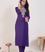 Women Ethnic Motifs Embroidered Regular Thread Work Kurta with Trousers