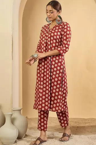 Women Printed Regular Pure Cotton Kurta with Trousers