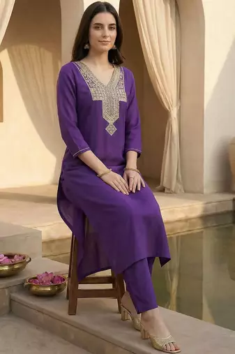 Women Ethnic Motifs Embroidered Regular Kurta with Trousers