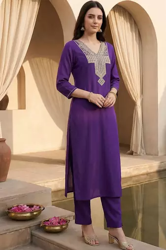 Women Ethnic Motifs Embroidered Regular Kurta with Trousers
