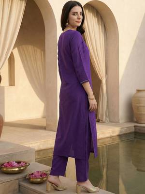 Women Ethnic Motifs Embroidered Regular Kurta with Trousers 3