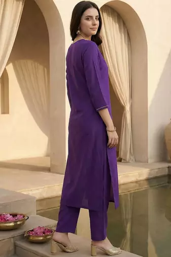 Women Ethnic Motifs Embroidered Regular Kurta with Trousers