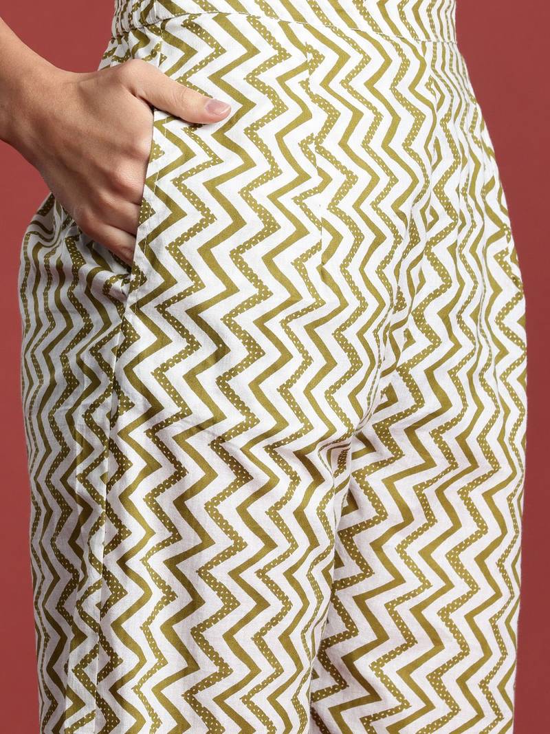 Paisley Printed Regular Pure Cotton Kurta with Trousers & With Dupatta
