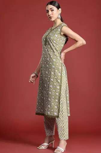 Paisley Printed Regular Pure Cotton Kurta with Trousers & With Dupatta
