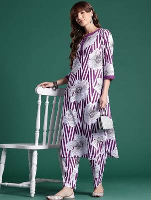 Floral Printed Regular Sequinned Pure Cotton Kurta with Trousers 6