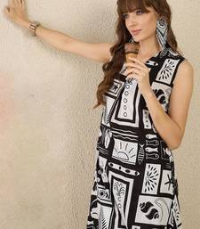 Women Geometric Printed Aline Calf Length Kurta with Trousers