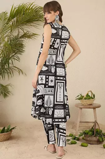 Women Geometric Printed Aline Calf Length Kurta with Trousers
