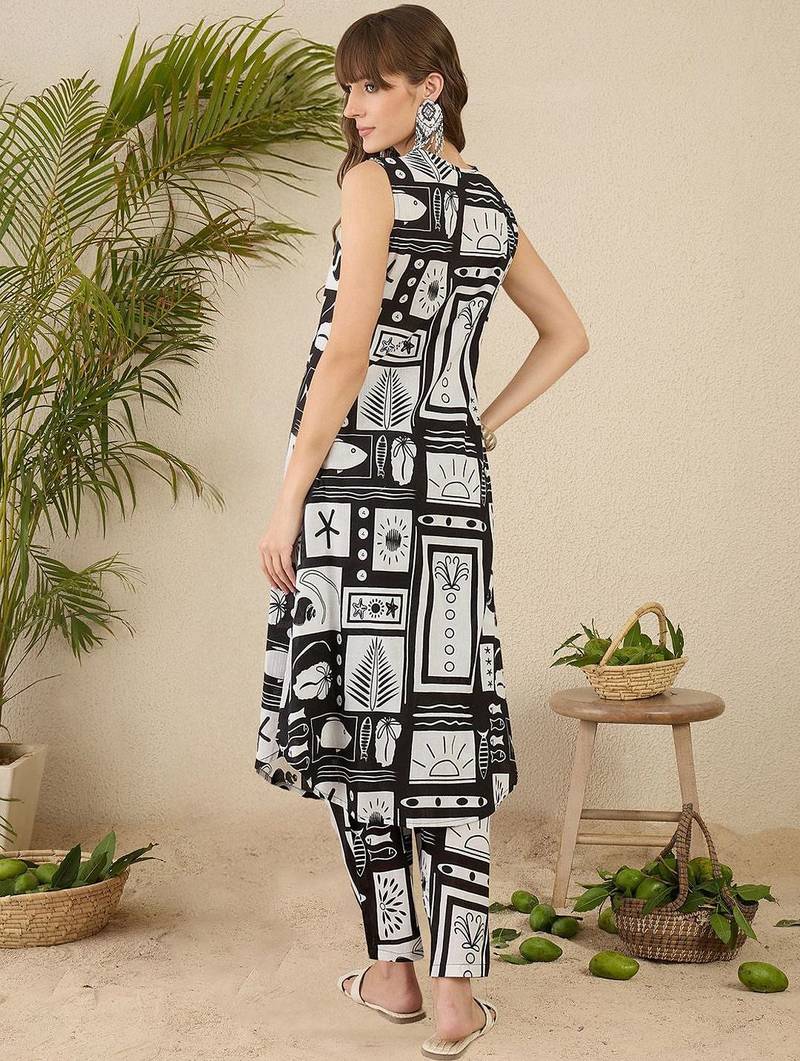 Women Geometric Printed Aline Calf Length Kurta with Trousers