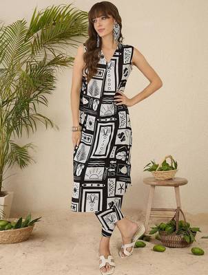 Women Geometric Printed Aline Calf Length Kurta with Trousers 6