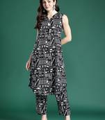 Women Printed Pleated  Cotton Kurta with Trousers