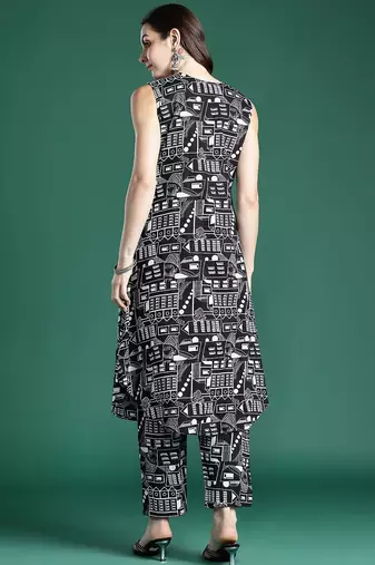 Women Printed Pleated Pure Cotton Kurta with Trousers