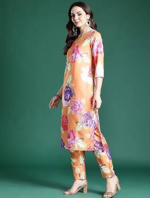 Floral Printed Regular Kurta with Trousers & Dupatta 5