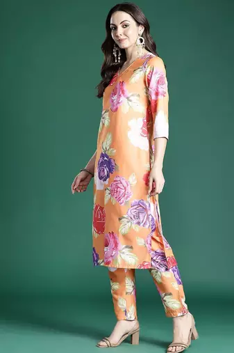 Floral Printed Regular Kurta with Trousers & Dupatta