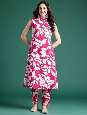 Floral Printed Pleated Pure Cotton Kurta with Trousers 6