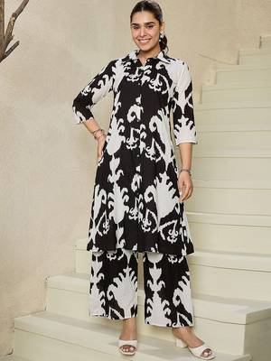 Abstract Printed Shirt Collar Pure Cotton A-Line Kurta With Trousers 1