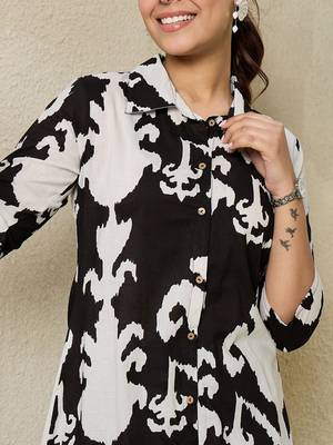 Abstract Printed Shirt Collar Pure Cotton A-Line Kurta With Trousers 2