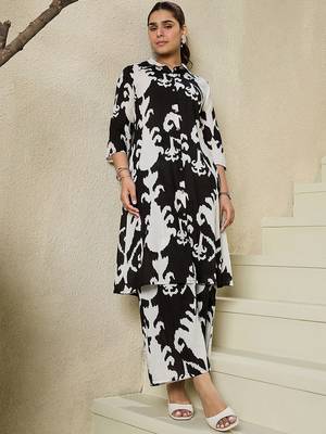 Abstract Printed Shirt Collar Pure Cotton A-Line Kurta With Trousers 6