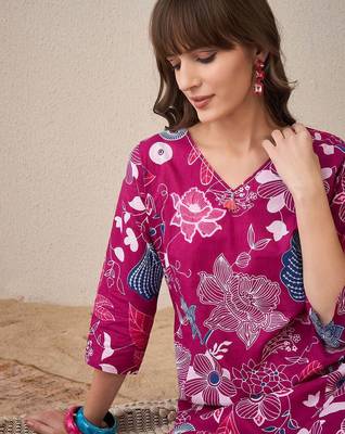 Women Floral Printed Regular Pure Cotton Kurta with Trousers 3