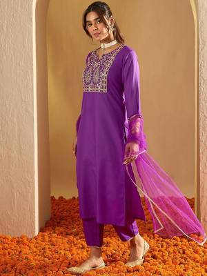 Floral Embroidered Liva Straight Kurta With Trousers & Dupatta 5