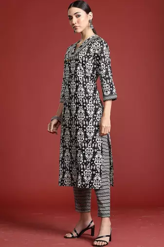Women Ethnic Motifs Printed Regular Pure Cotton Kurta with Trousers