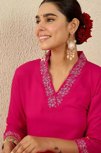 Women Ethnic Motifs Embroidered Regular Thread Work Kurta with Trousers