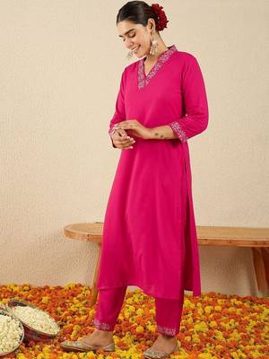 Women Ethnic Motifs Embroidered Regular Thread Work Kurta with Trousers 6