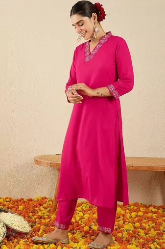 Women Ethnic Motifs Embroidered Regular Thread Work Kurta with Trousers