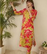 Women Floral Printed Regular Kurta with Trousers