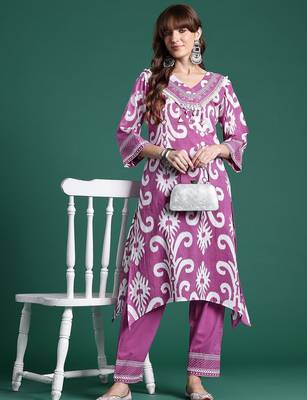 Ethnic Motifs Printed Regular Kurta with Trousers 1