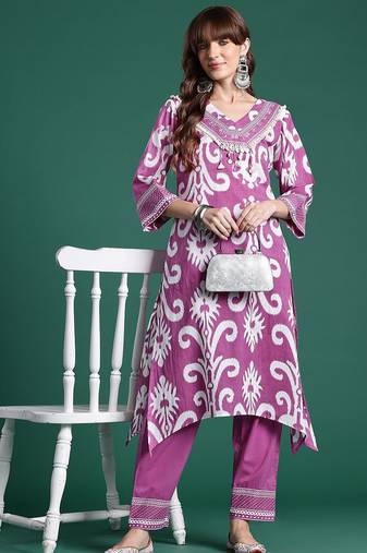 Ethnic Motifs Printed Regular Kurta with Trousers