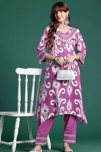 Ethnic Motifs Printed Regular Kurta with Trousers