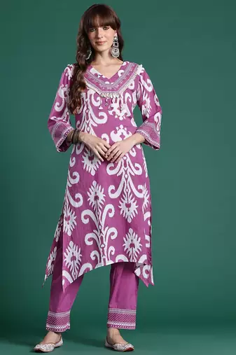 Ethnic Motifs Printed Regular Kurta with Trousers