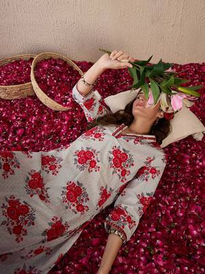 Women Floral Printed Regular Mirror Work Pure Cotton Kurta with Trousers 3