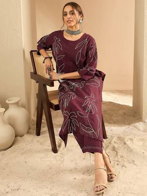 Women Floral Embroidered Regular Thread Work Pure Cotton Kurta with Trousers 1