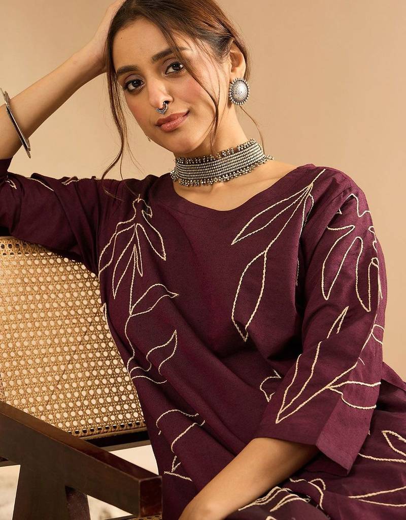Women Floral Embroidered Regular Thread Work Pure Cotton Kurta with Trousers