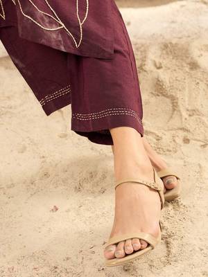 Women Floral Embroidered Regular Thread Work Pure Cotton Kurta with Trousers 7