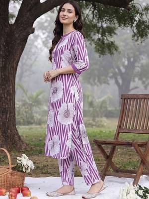 Women Floral Printed Regular Sequinned Pure Cotton Kurta with Trousers 3
