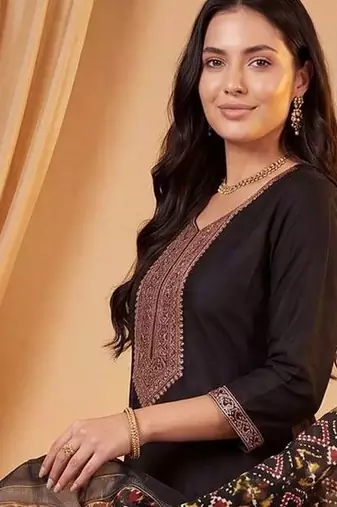 Women Ethnic Motifs Embroidered Regular Thread Work Kurta with Trousers & With Dupatta