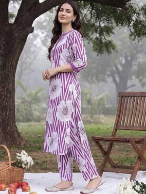 Women Floral Printed Regular Pure Cotton Kurta with Trousers 3