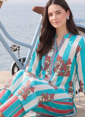 Women Printed Regular Pure Cotton Kurta with Trousers 1