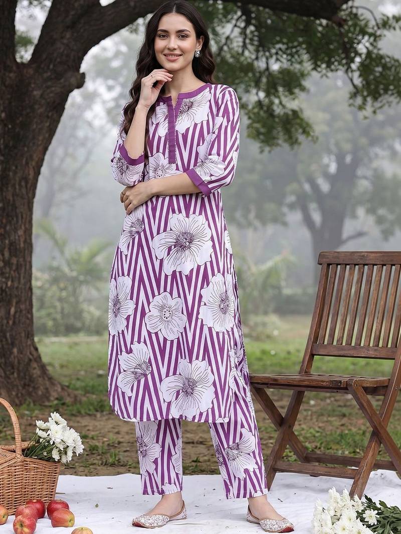 Women Floral Printed Regular Pure Cotton Kurta with Trousers