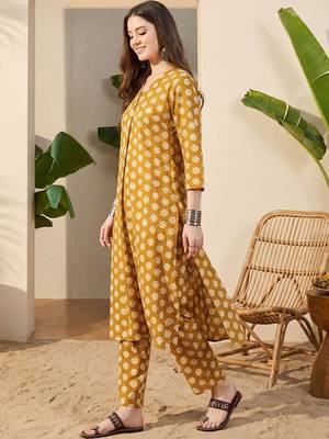 Women Printed Regular Pure Cotton Kurta with Trousers 4