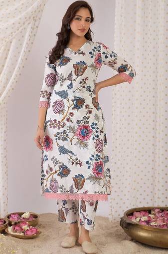 Women Floral Printed Regular Pure Cotton Kurta with Trousers