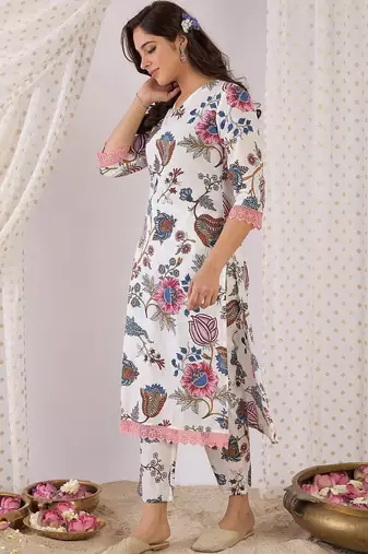 Women Floral Printed Regular Pure Cotton Kurta with Trousers